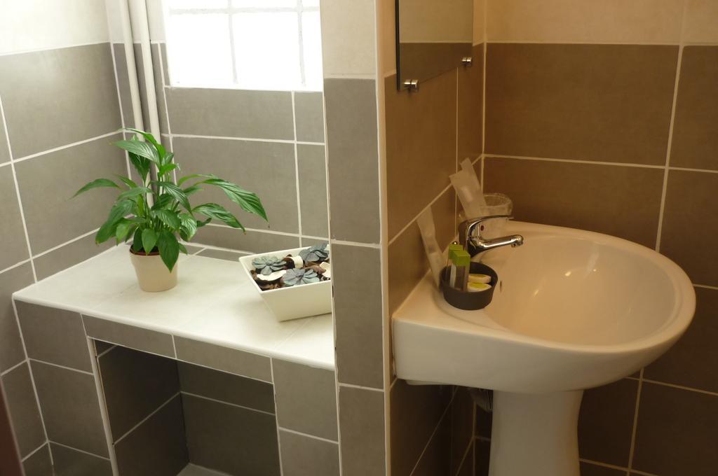 L'Hospitalet Saint Charles Hotel Montpellier Værelse billede